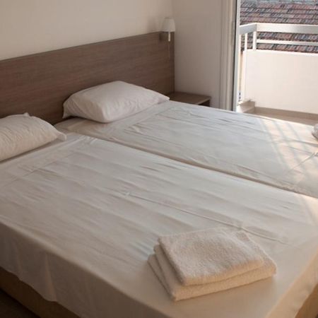 St. George Rent Rooms Larnaka Exterior foto