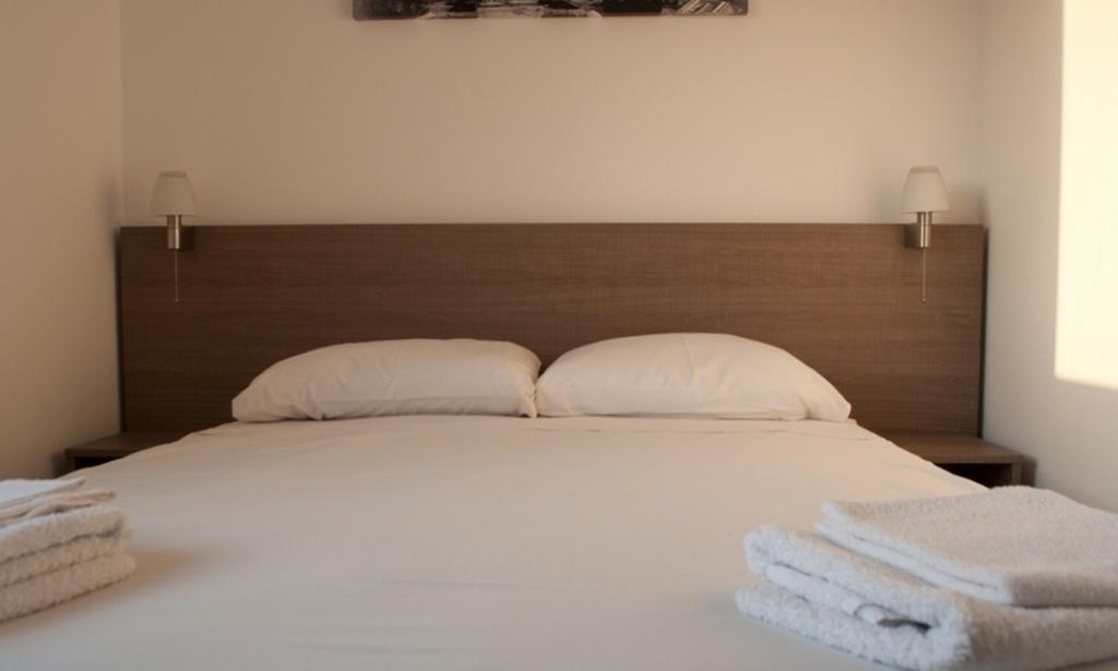 St. George Rent Rooms Larnaka Exterior foto