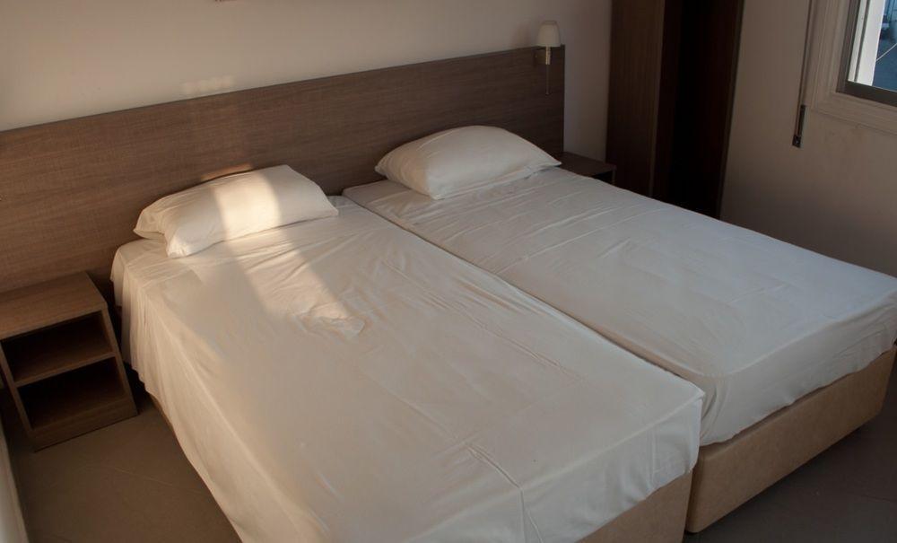 St. George Rent Rooms Larnaka Exterior foto