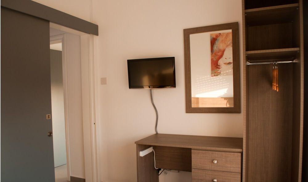 St. George Rent Rooms Larnaka Exterior foto