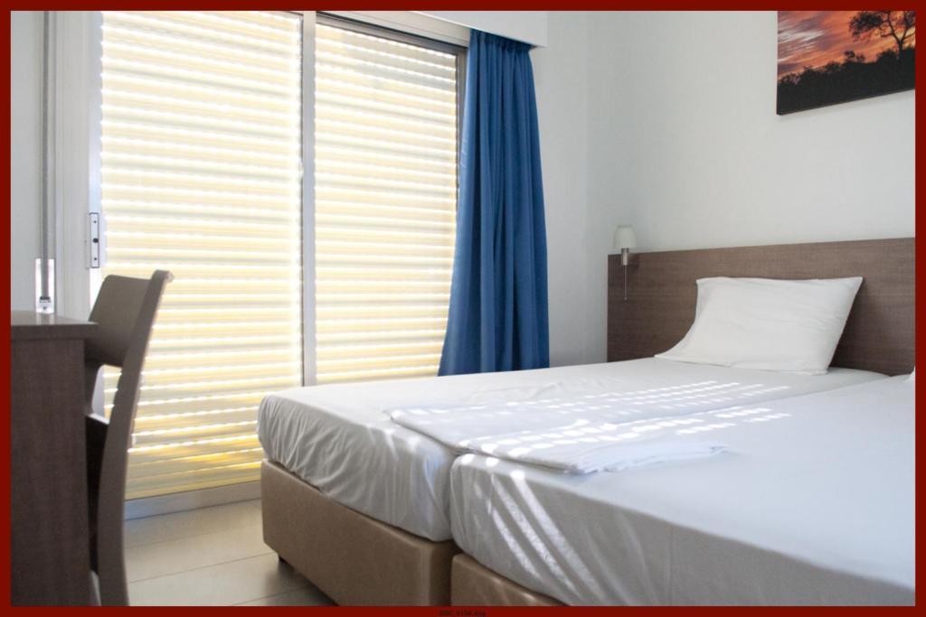 St. George Rent Rooms Larnaka Exterior foto